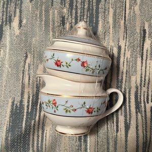 NWT Sugar Bowl and Creamer Set